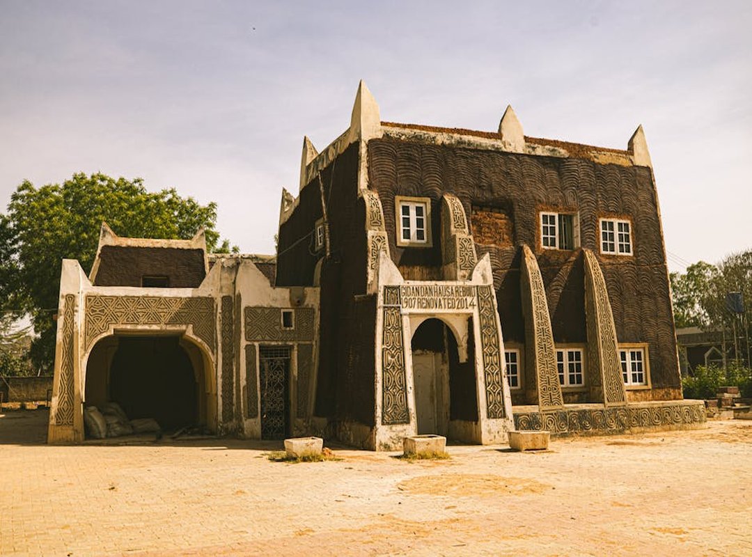 Patah Hati dan Kehilangan: Saat Dunia Terasa Runtuh